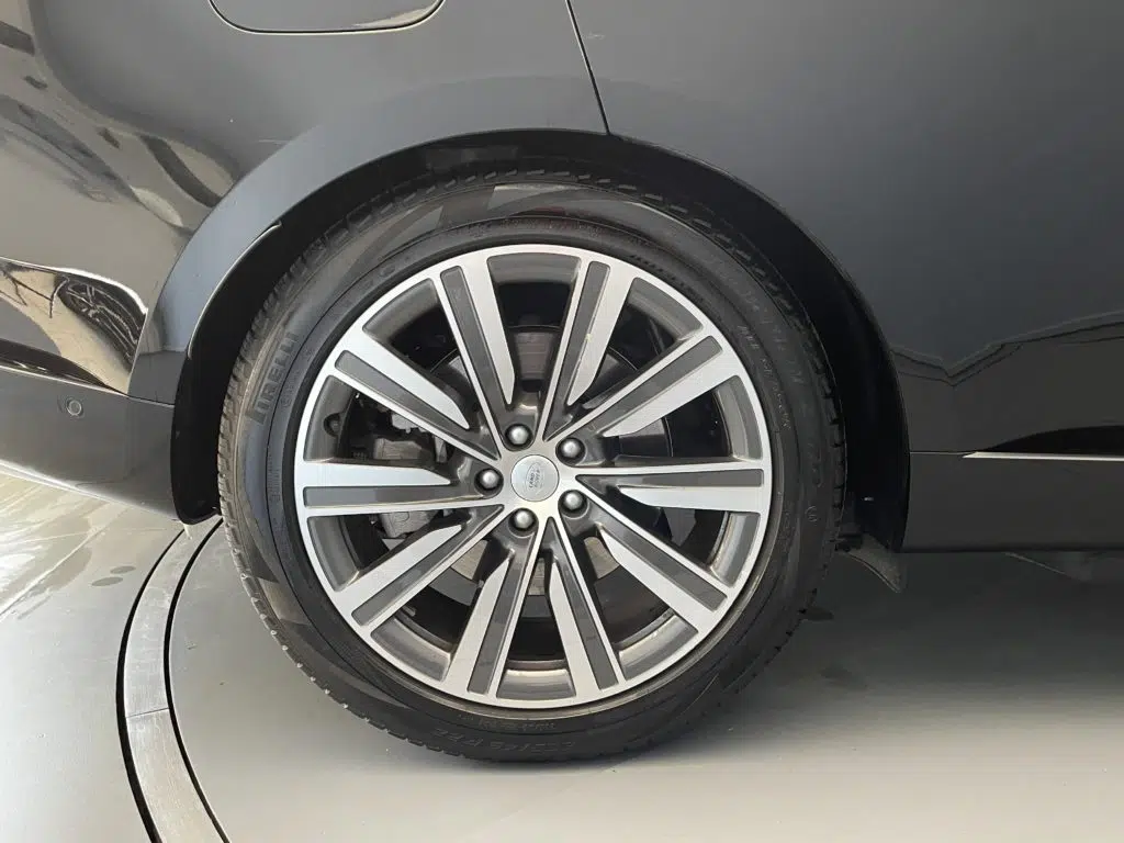 Land Rover Range Rover 3.0 Si6 P440e HSE