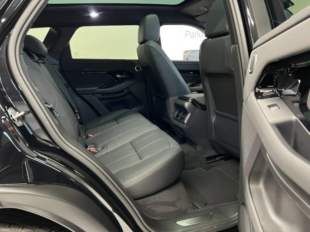 Land Rover Range Rover Evoque 1.5 T 270e Dynamic SE