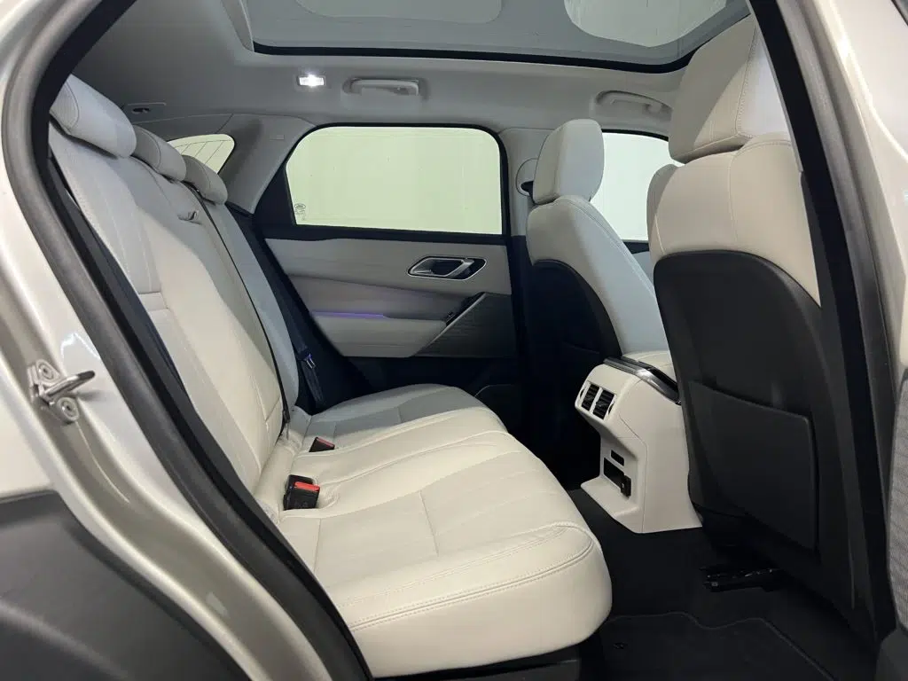 Land Rover Range Rover Velar 2.0 T R-Dynamic SE