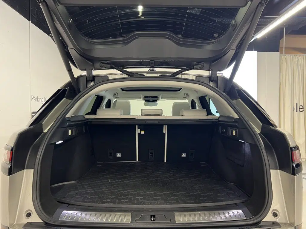 Land Rover Range Rover Velar 2.0 T R-Dynamic SE