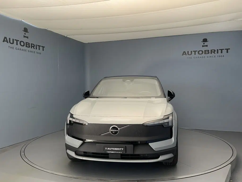 Volvo EX30 CC E60 Twin Ultra Performance AWD