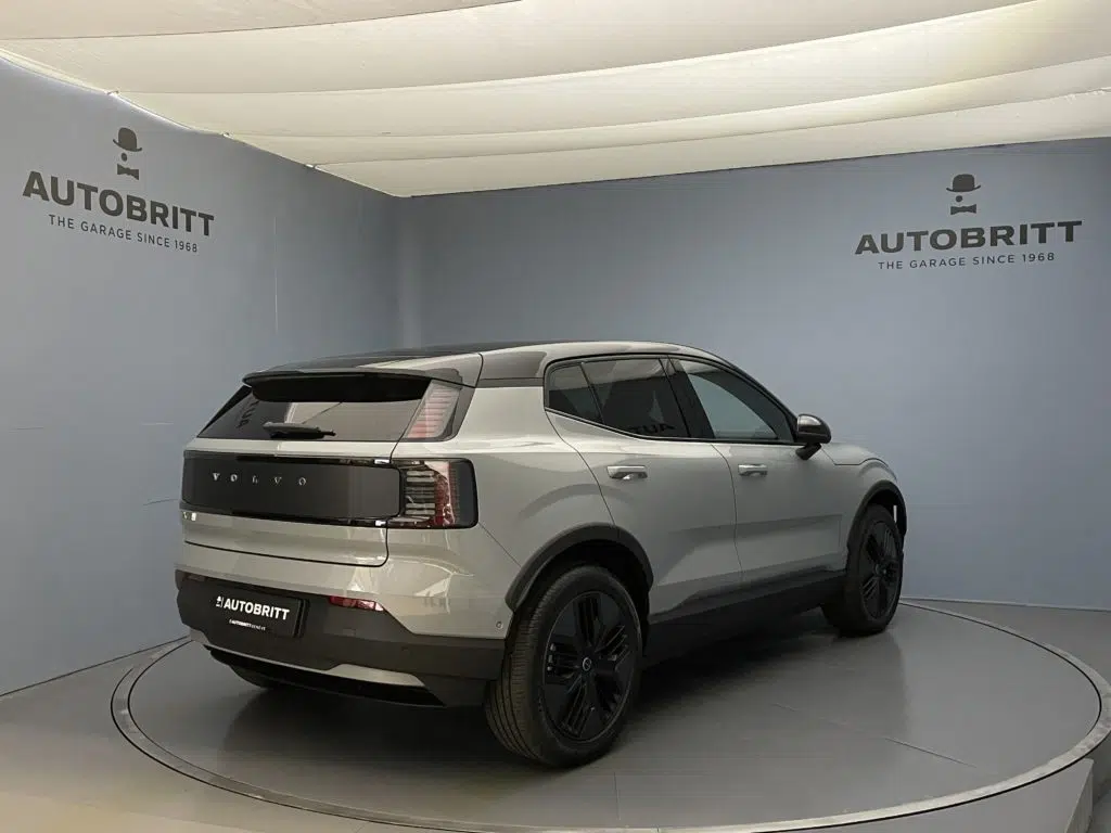 Volvo EX30 CC E60 Twin Ultra Performance AWD