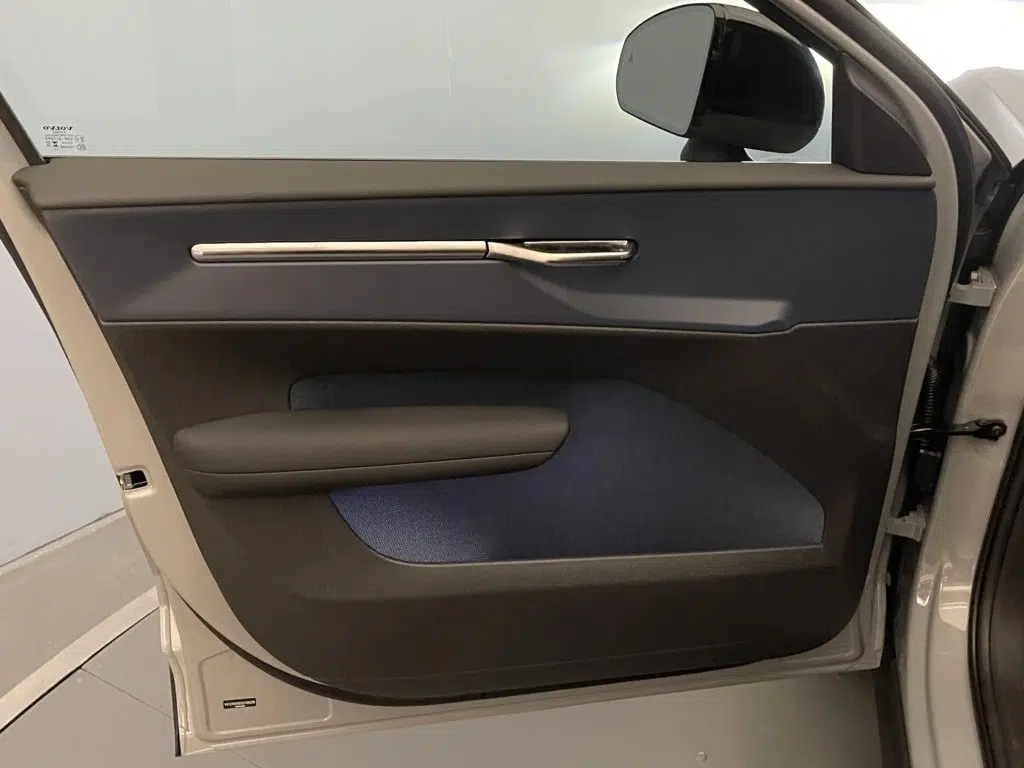 Volvo EX30 CC E60 Twin Ultra Performance AWD