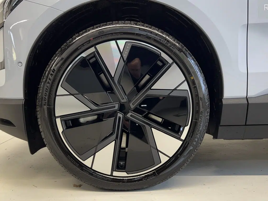 Volvo EX30 E60 Twin Ultra Performance AWD