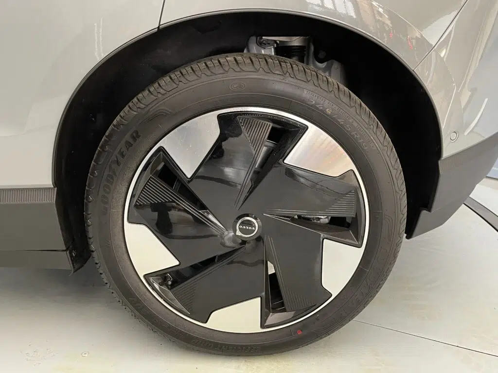 Volvo EX30 E60 Twin Ultra Performance AWD