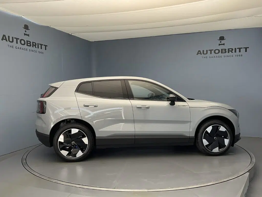 Volvo EX30 Single Motor Extended Range