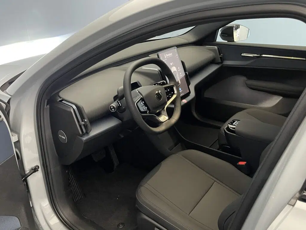 Volvo EX30 Single Motor Extended Range