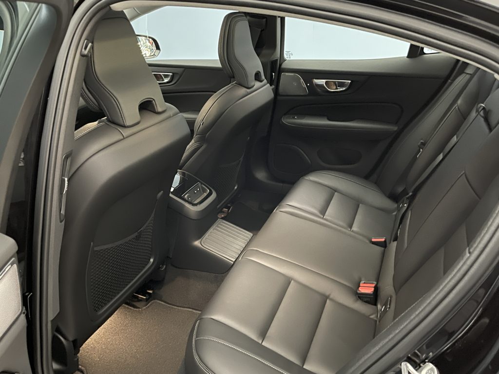 Volvo S60 2.0 T8 TE Ultimate Dark eAWD