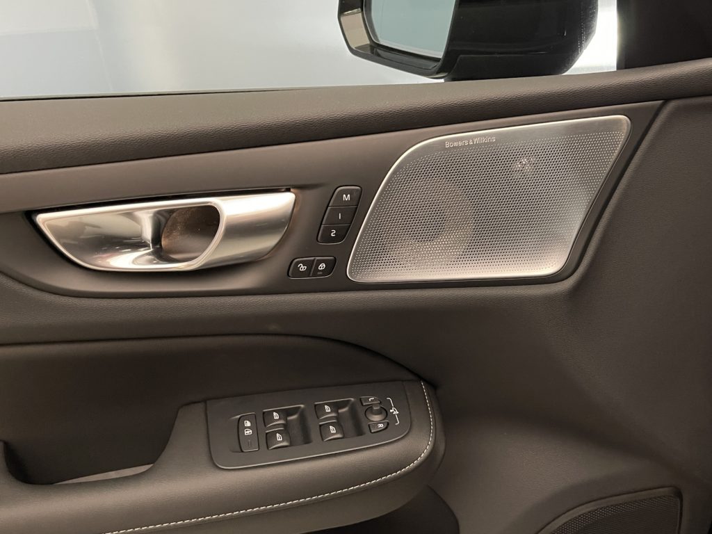 Volvo S60 2.0 T8 TE Ultimate Dark eAWD