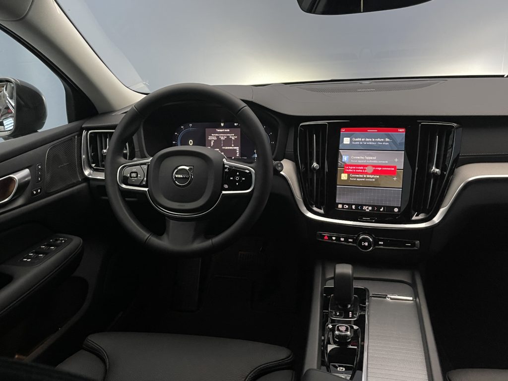 Volvo V60 Cross Country 2.0 B4 Ultimate AWD