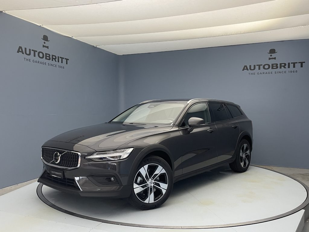 Volvo V60 Cross Country 2.0 B4 Ultimate AWD