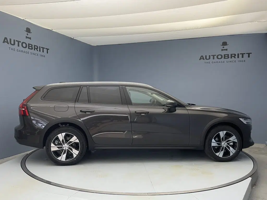 Volvo V60 Cross Country 2.0 B4 Ultimate AWD