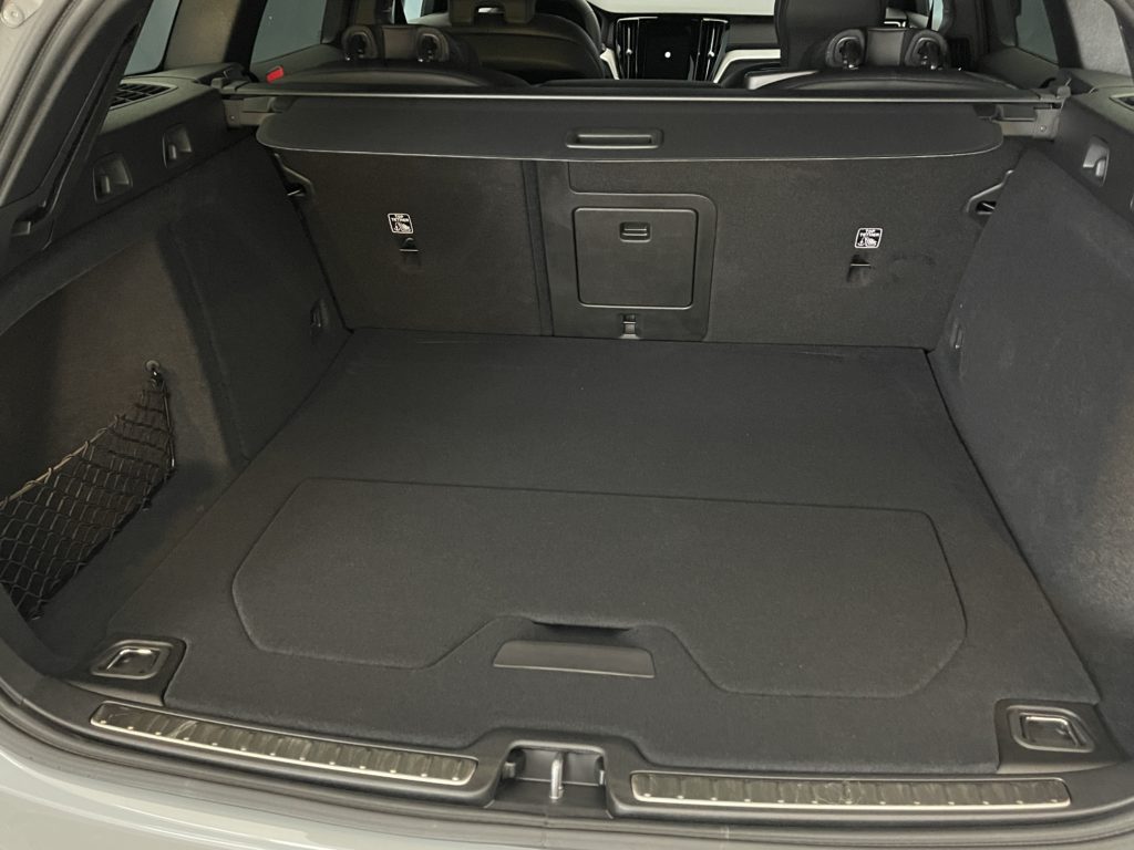 Volvo V60 T6 TE Ultimate Dark eAWD