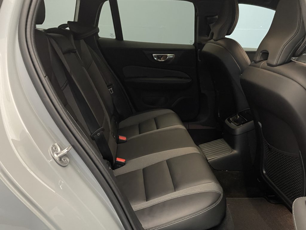 Volvo V60 T6 TE Ultimate Dark eAWD