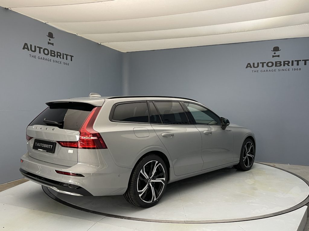Volvo V60 T6 TE Ultimate Dark eAWD