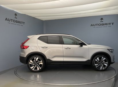 Volvo XC40 2.0 B3 MH Plus Dark