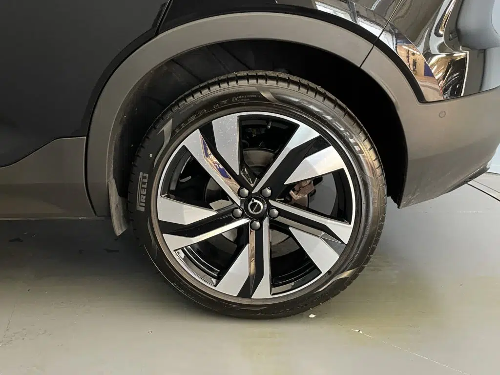 Volvo XC40 2.0 B3 MH Plus Dark