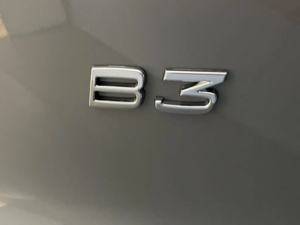 Volvo XC40 2.0 B3 MH Plus Dark