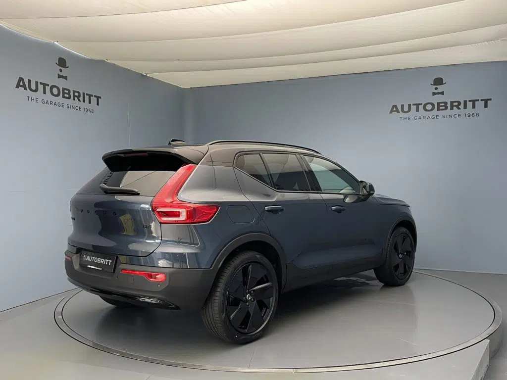 Volvo XC40 2.0 B4 MH Black Edition