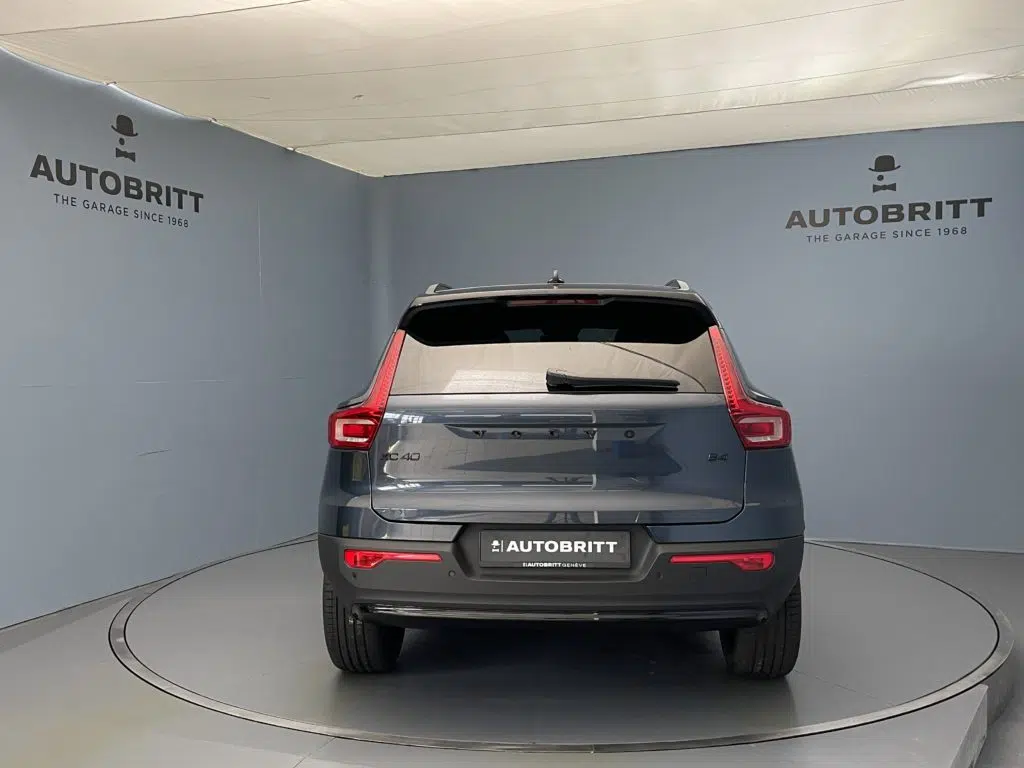 Volvo XC40 2.0 B4 MH Black Edition