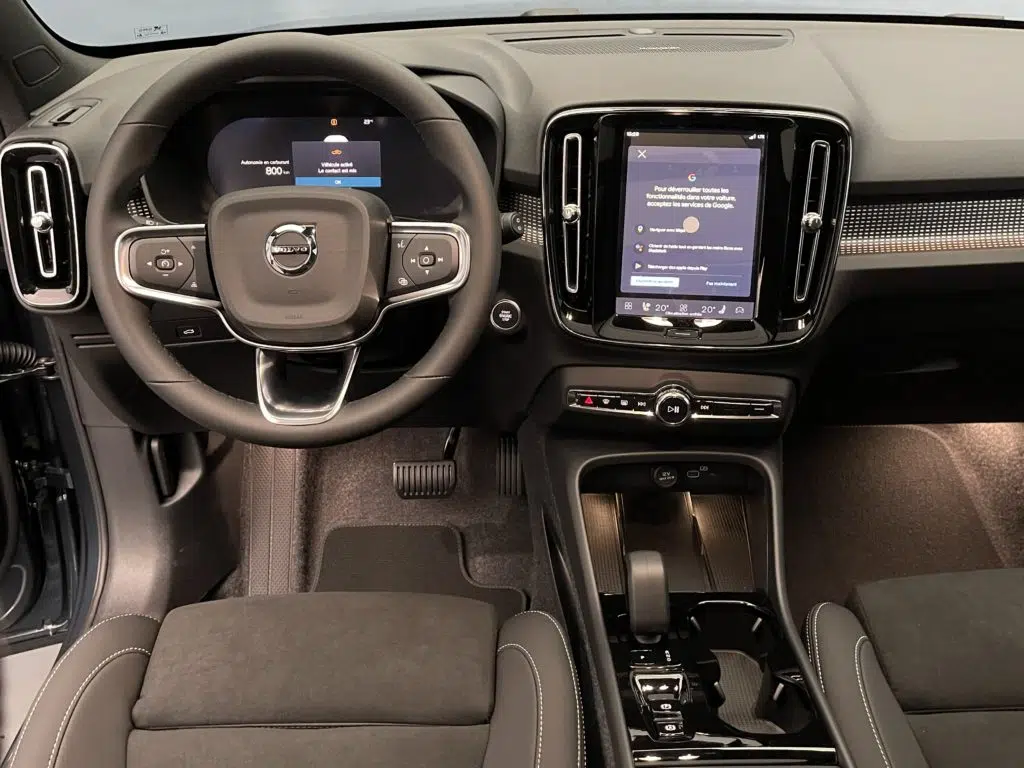 Volvo XC40 2.0 B4 MH Black Edition