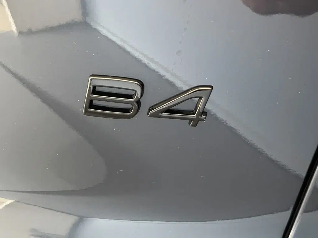 Volvo XC40 2.0 B4 MH Black Edition