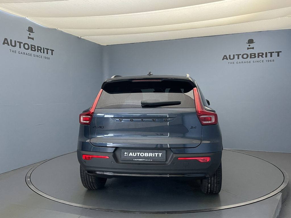 Volvo XC40 2.0 B4 MH Black Edition