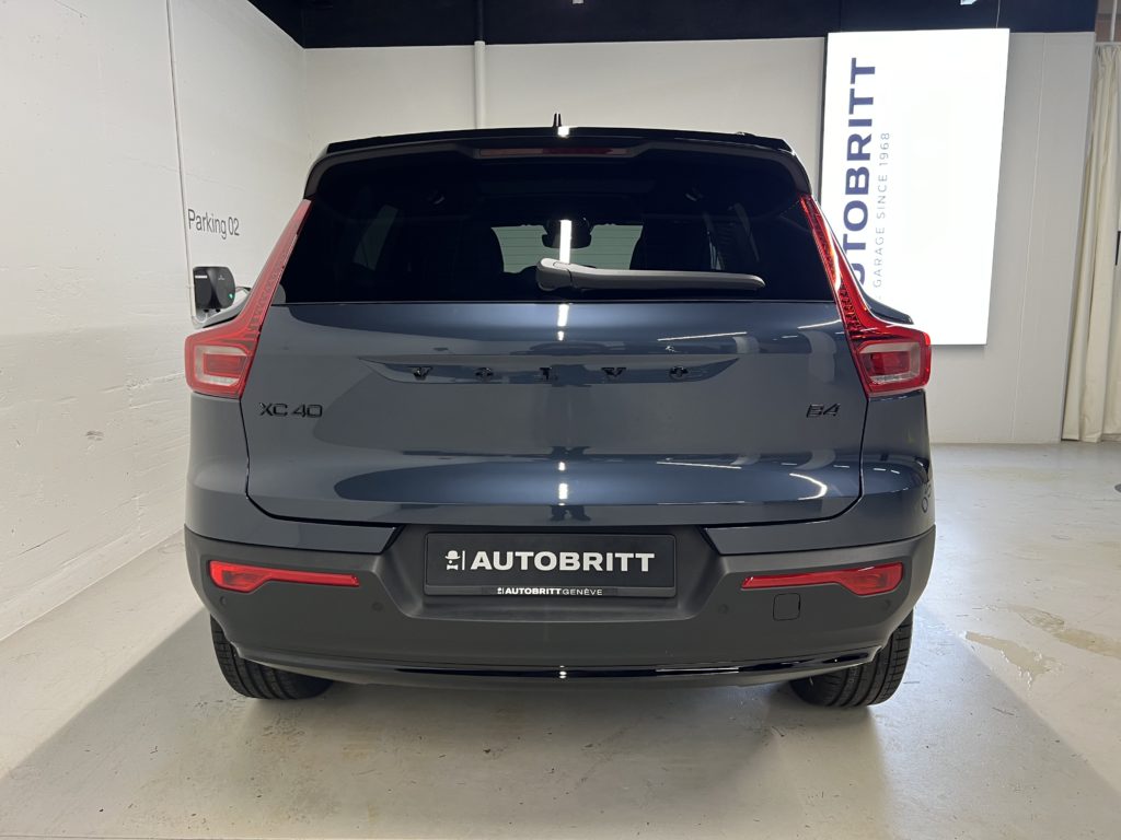 Volvo XC40 2.0 B4 MH Black Edition