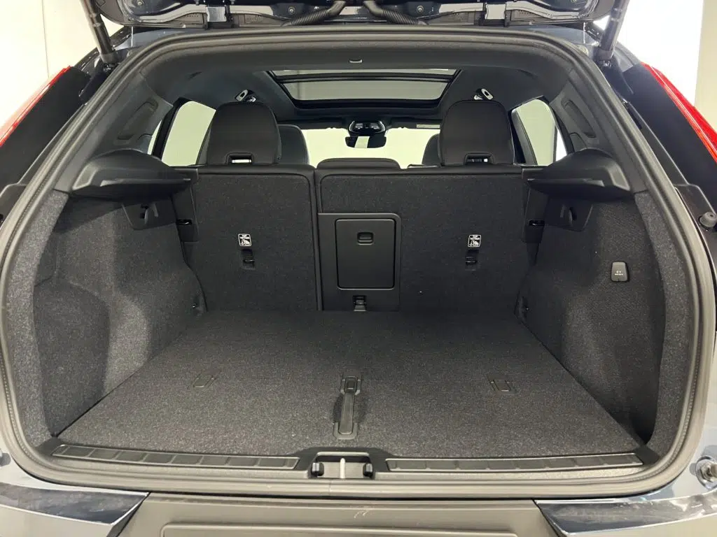 Volvo XC40 2.0 B4 MH Black Edition