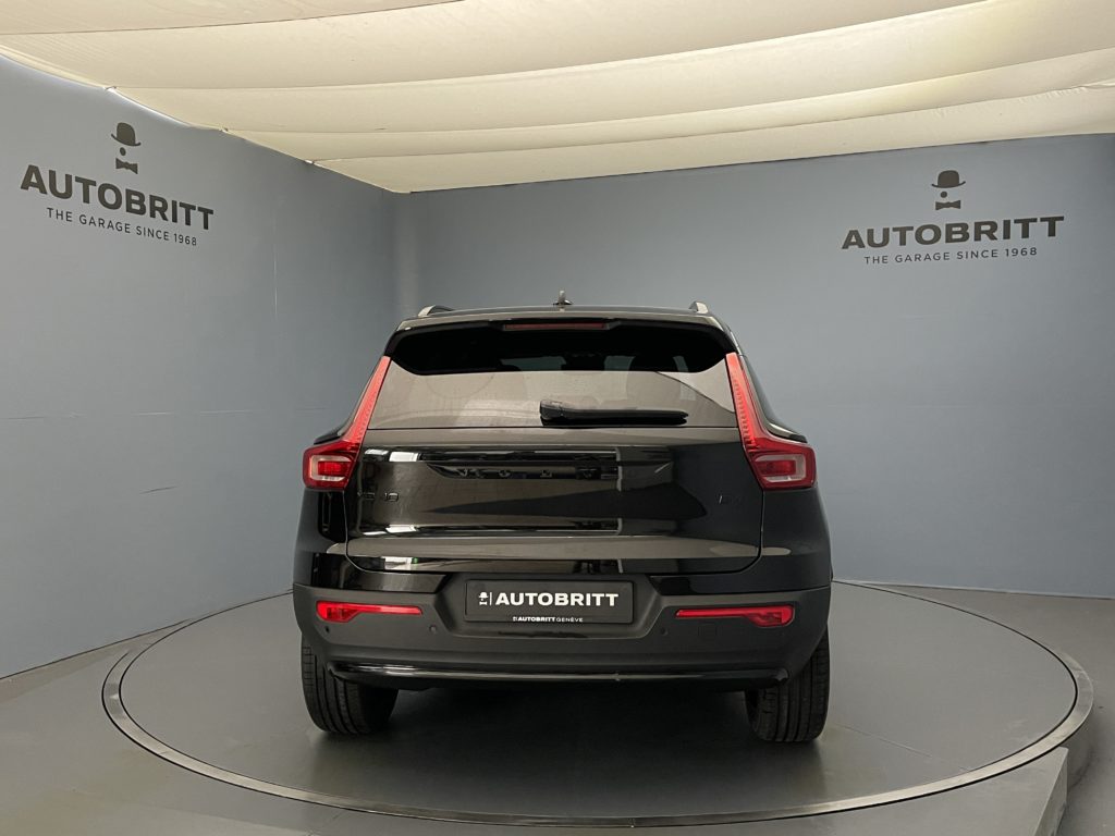 Volvo XC40 2.0 B4 MH Black Edition