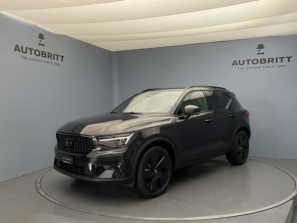 Volvo XC40 2.0 B4 MH Black Edition