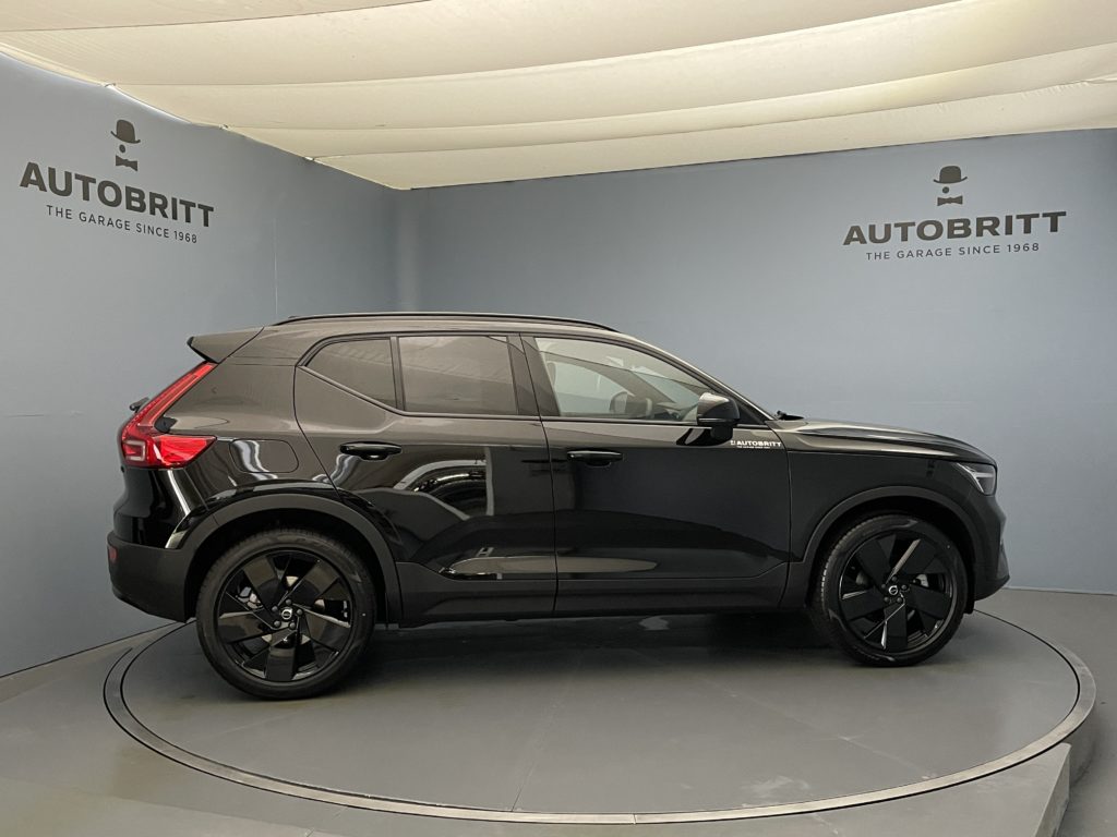 Volvo XC40 2.0 B4 MH Black Edition