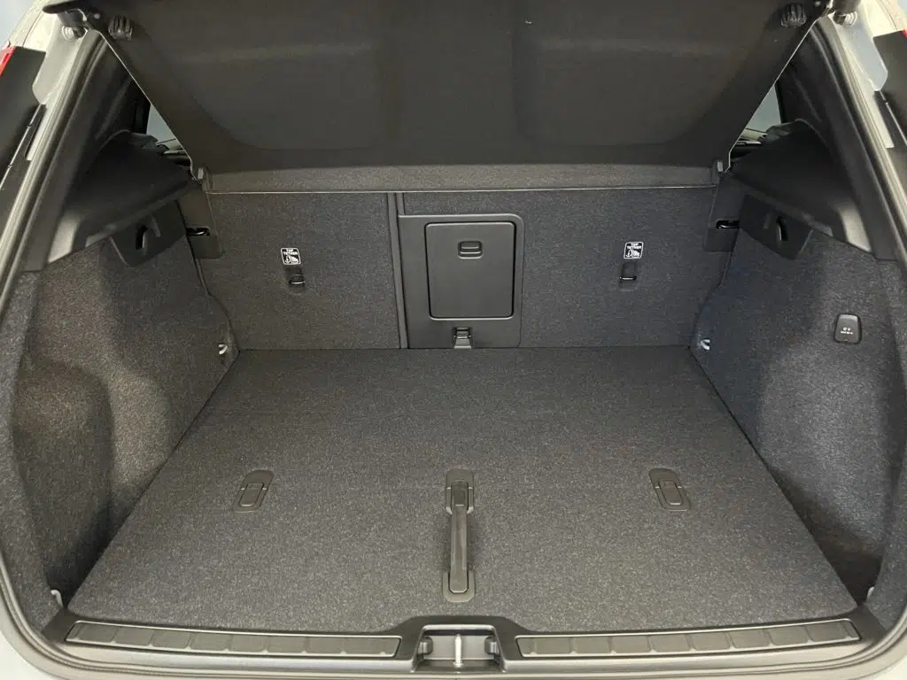 Volvo XC40 2.0 B4 MH Black Edition