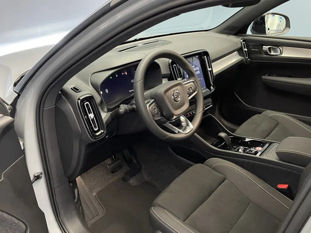 Volvo XC40 2.0 B4 MH Black Edition