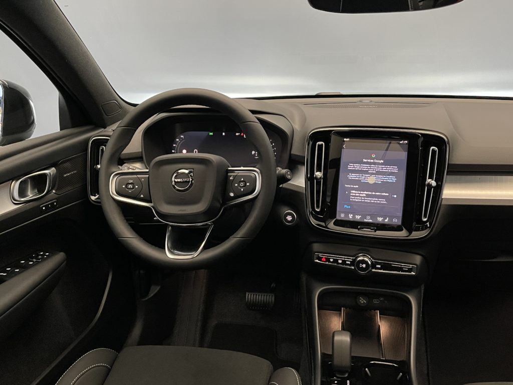 Volvo XC40 2.0 B4 MH Black Edition