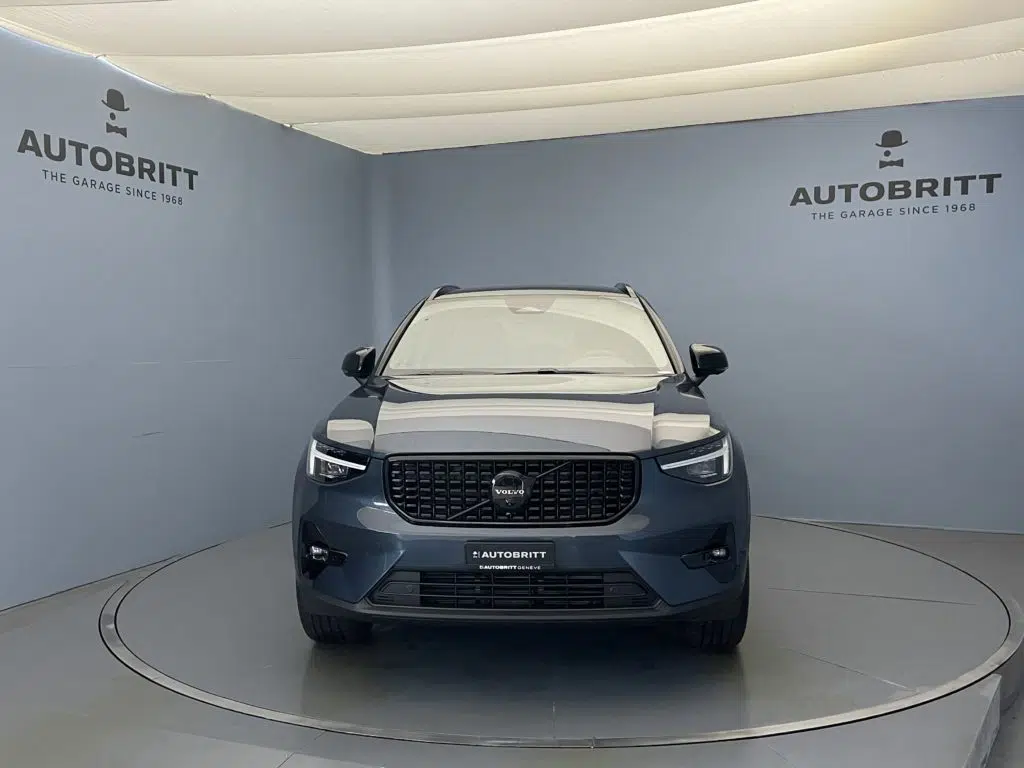 Volvo XC40 2.0 B4 MH Black Edition