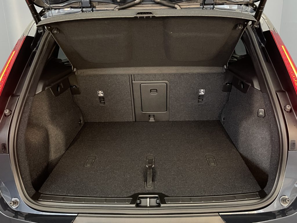 Volvo XC40 2.0 B4 MH Black Edition