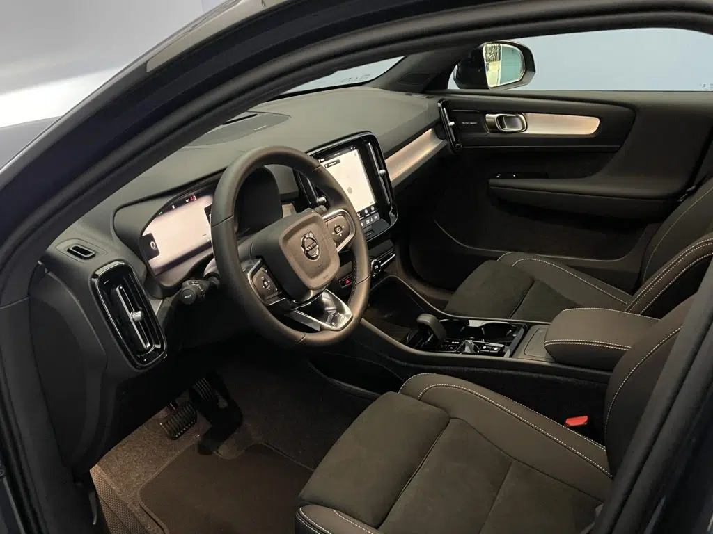 Volvo XC40 2.0 B4 MH Black Edition