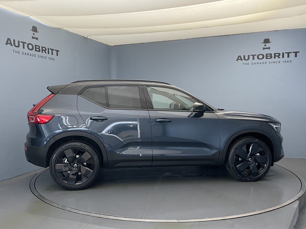 Volvo XC40 2.0 B4 MH Black Edition