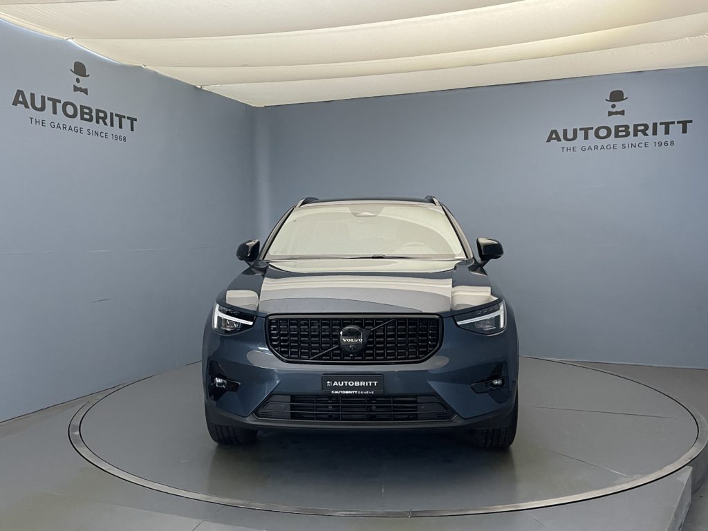 Volvo XC40 2.0 B4 MH Black Edition