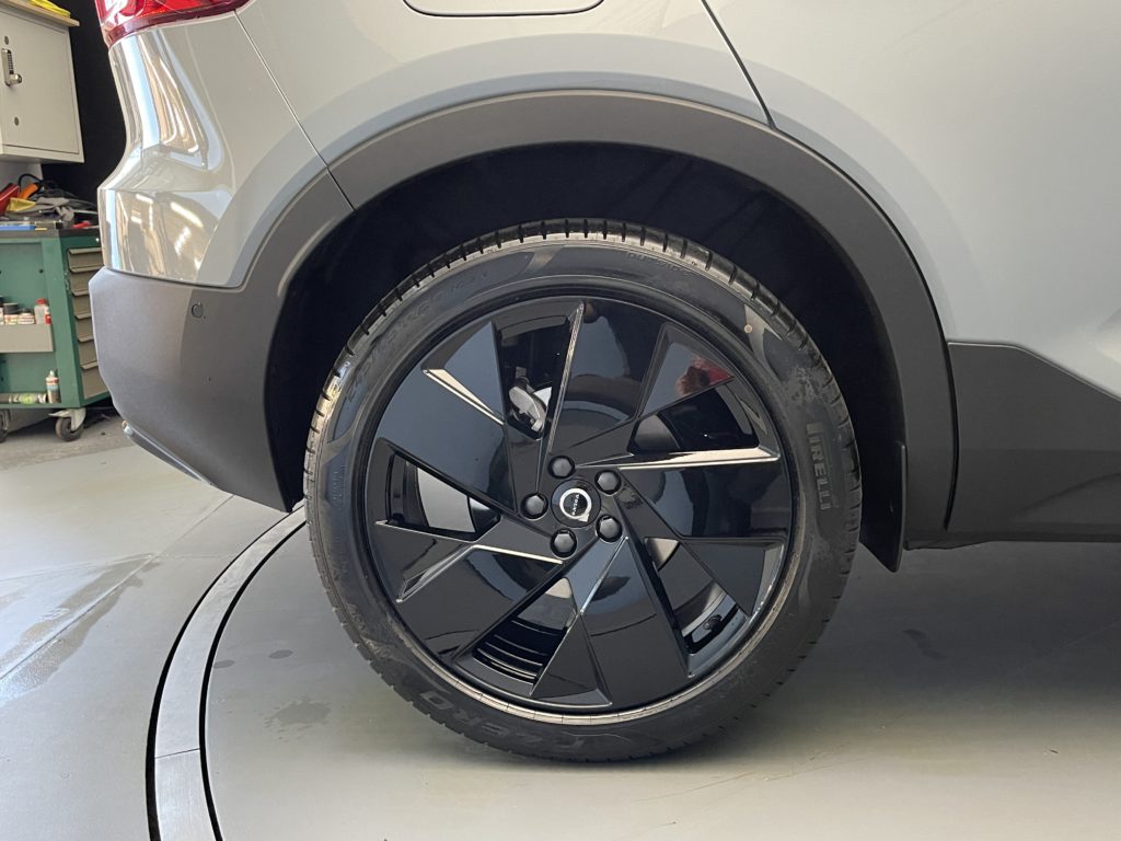 Volvo XC40 2.0 B4 MH Black Edition