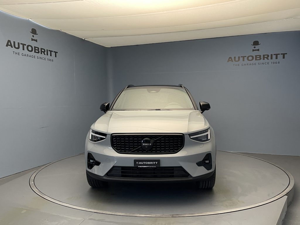 Volvo XC40 2.0 B4 MH Black Edition