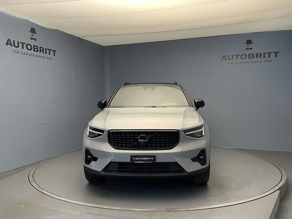 Volvo XC40 2.0 B4 MH Black Edition