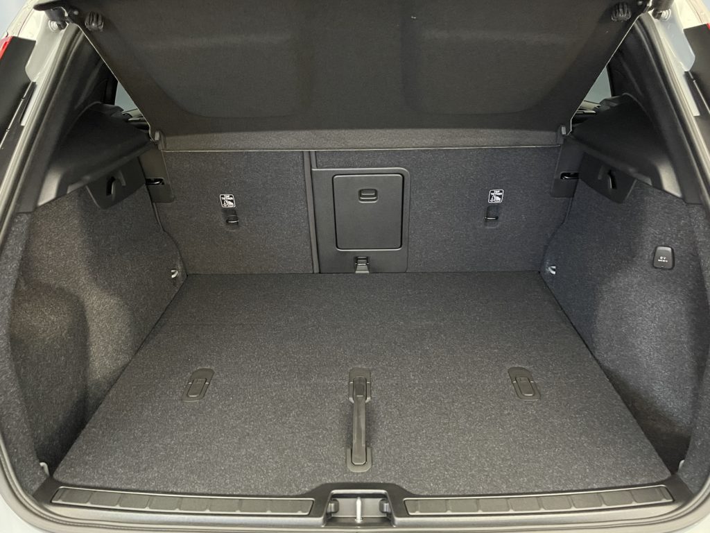 Volvo XC40 2.0 B4 MH Black Edition