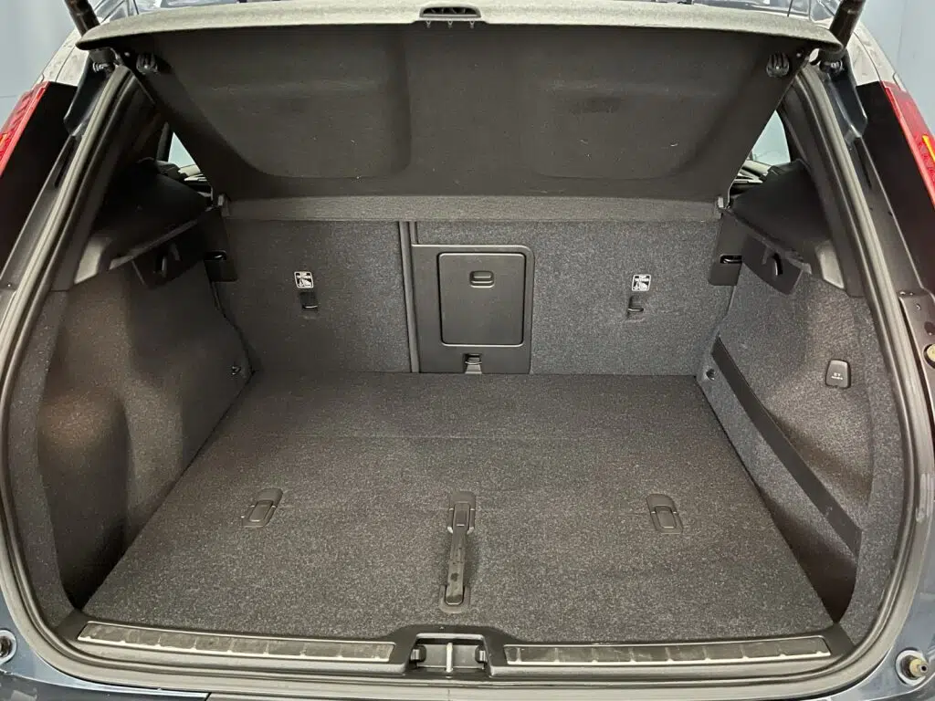 Volvo XC40 2.0 B4 MH Inscription AWD