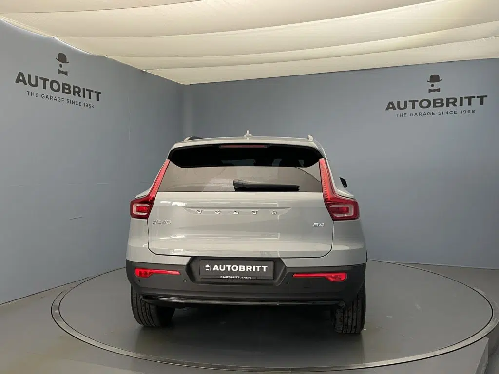 Volvo XC40 2.0 B4 MH Ultra Dark