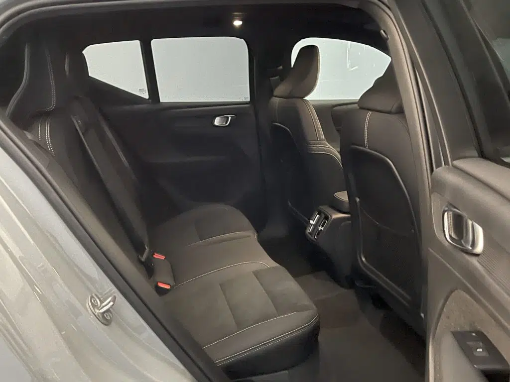 Volvo XC40 2.0 B4 MH Ultra Dark