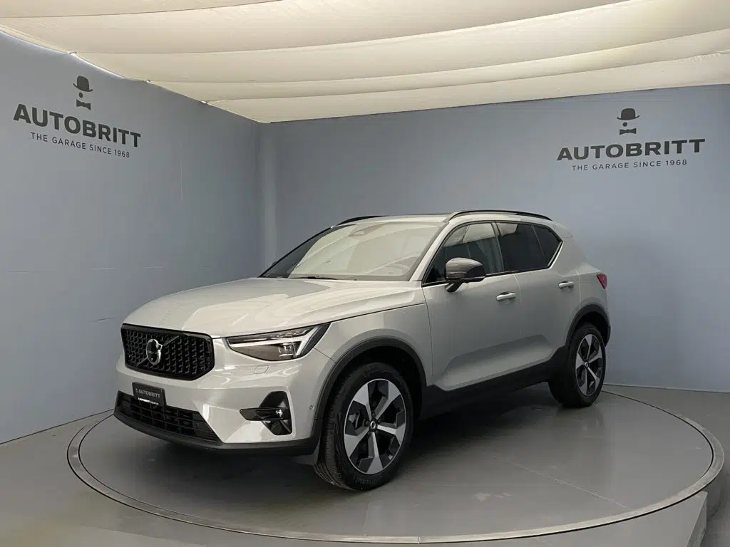Volvo XC40 2.0 B4 MH Ultra Dark