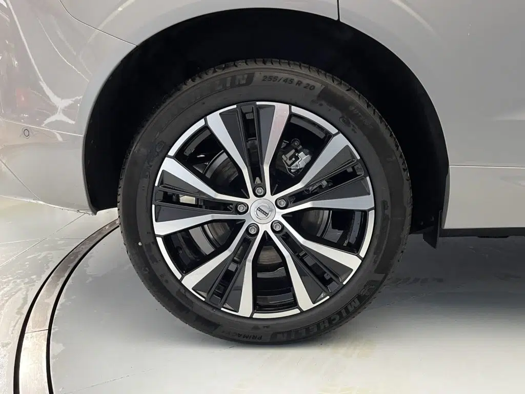 Volvo XC60 2.0 B4 MH Ultimate Dark AWD