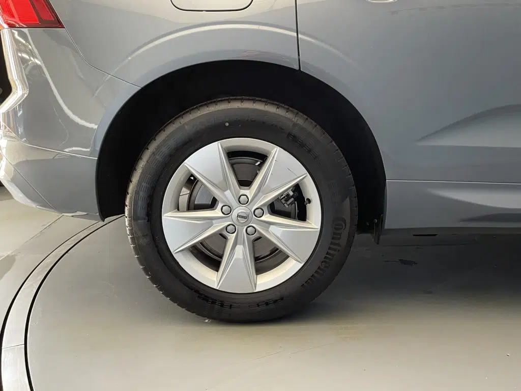 Volvo XC60 2.0 B5 MH Momentum AWD